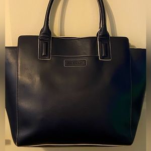 Vera Bradley Black Commuter Tote complete with handle and shoulder strap.